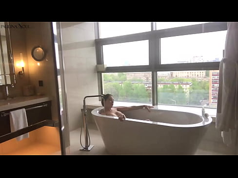 ❤️ Kæmpe babe ondt i sin fisse på badeværelset ☑ Porno at da.8kpornvids.ru ☑